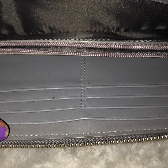 Wallet/CHECKBOOK HOLDER - Picture 4 of 5